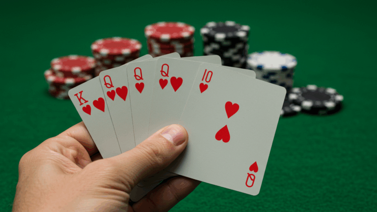 Tips dan Trik Bermain Poker: Panduan Lengkap untuk Pemain Pemula dan Pro